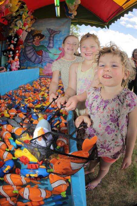 Te Sanderson sisters Jayla-Rose, 3, Isabella, 6, and Maddison, 7, had fun playing 'Charlie's Under the Sea' fishing game.