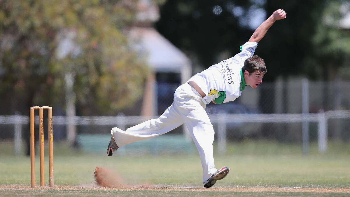 Nick Iaria worked up good pace to finish with 1-16 off seven overs for Mount Beauty. Pictures: JOHN RUSSELL