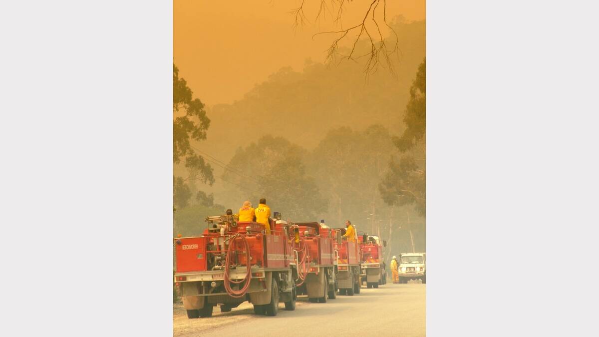 2007 December - Whitfield bushfires. Picture: CLARK WATSON