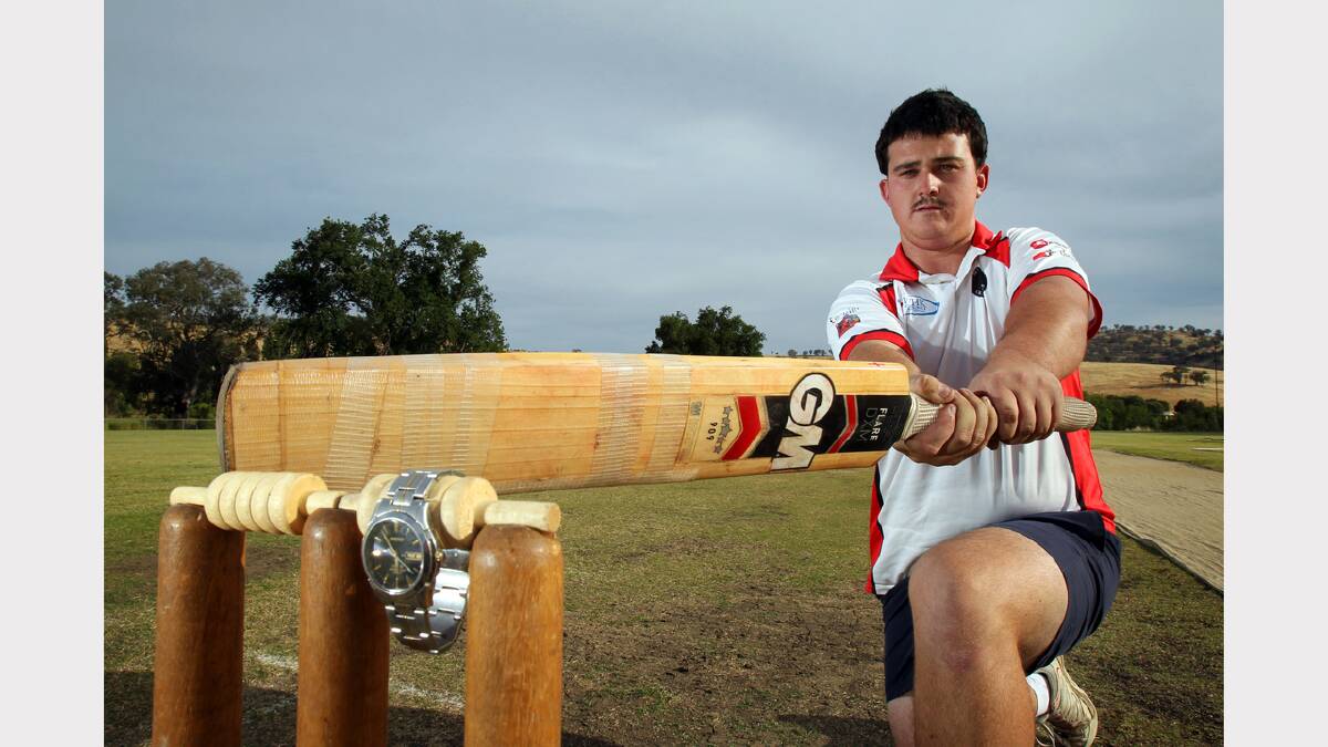  Bethanga Cricketer Brad Taylor was holding the hopes of his team on the weekend. Picture: MARK JESSER