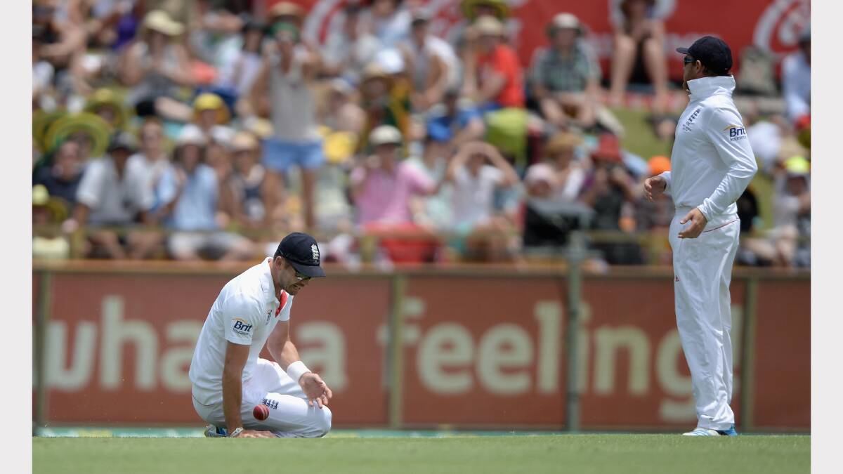 James Anderson and Ian Bell of England drop a catch. Picture: GETTY IMAGES