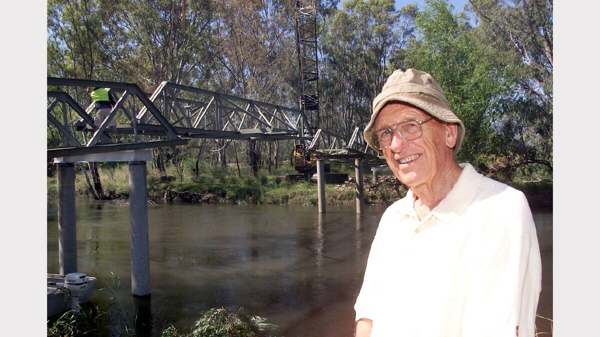  John Hillier was on hand at the Kiewa River crossing near Killara to see the final bridge span lowered into place. (2005)