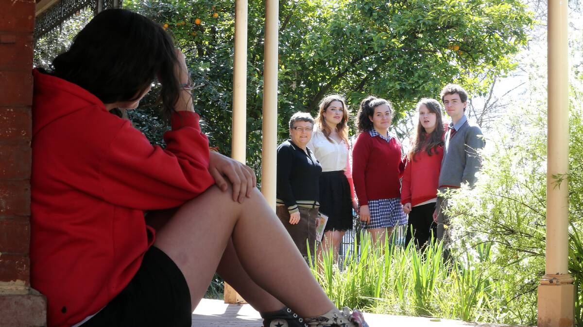 Albury High School's Sarah Rouse, Eliza Stephens, 16, Jaidyn Groth, 15, Dylan Harris, 16, and Judy Dougherty are encouraging Border parents to attend a youth mental health forum. Picture: JOHN RUSSELL