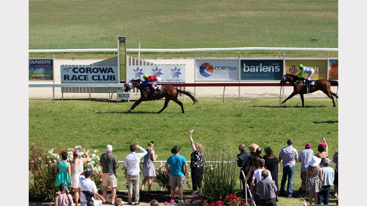 Jockey Chynna Marston won race 5 on horse 'Iceconi'.