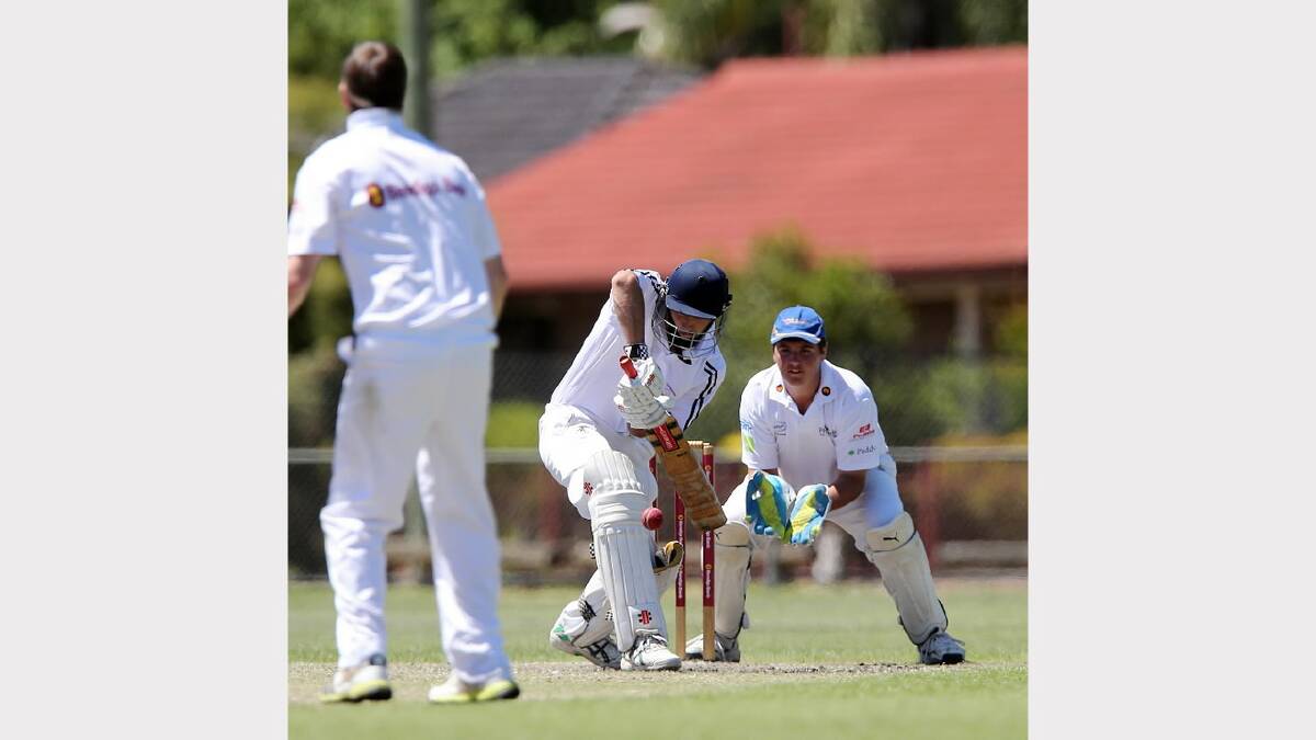 Brayden Mulvey keeps his eyes firmly on the ball  on his way to 20 for Lavington. 