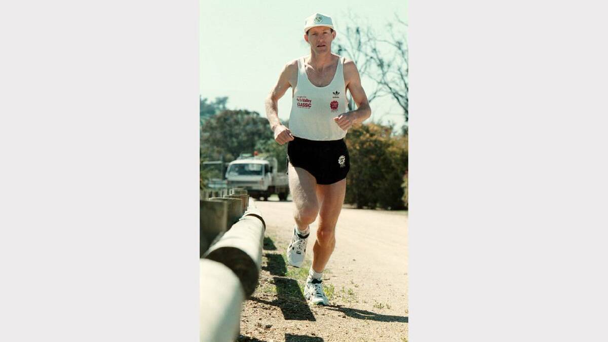 Border Mail 12km Classic. First female past the finish was Melissa Baker. Picture: ALEX MASSEY