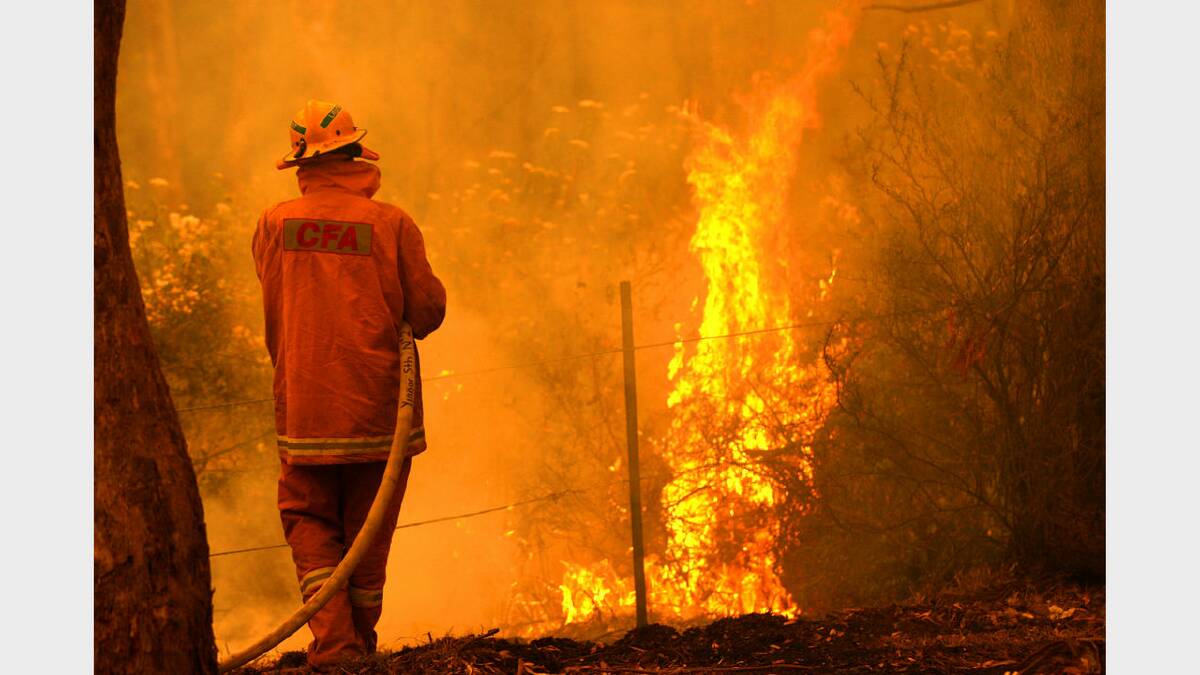 2007 December - Bushfire near Licola, in North East Victoria