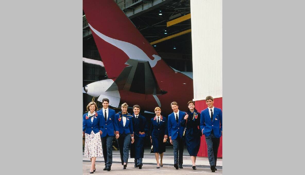 Qantas uniforms 1994-03.