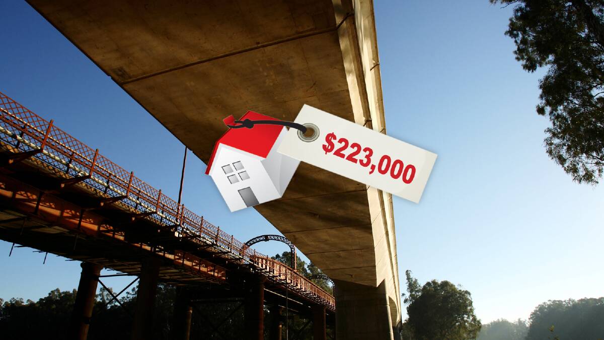 Murray Bridge, South Australia: The median price for a house in Murray Bridge is $223,000, while the median price for a unit is $210,000. The highest price paid over the last year was $602,000. 