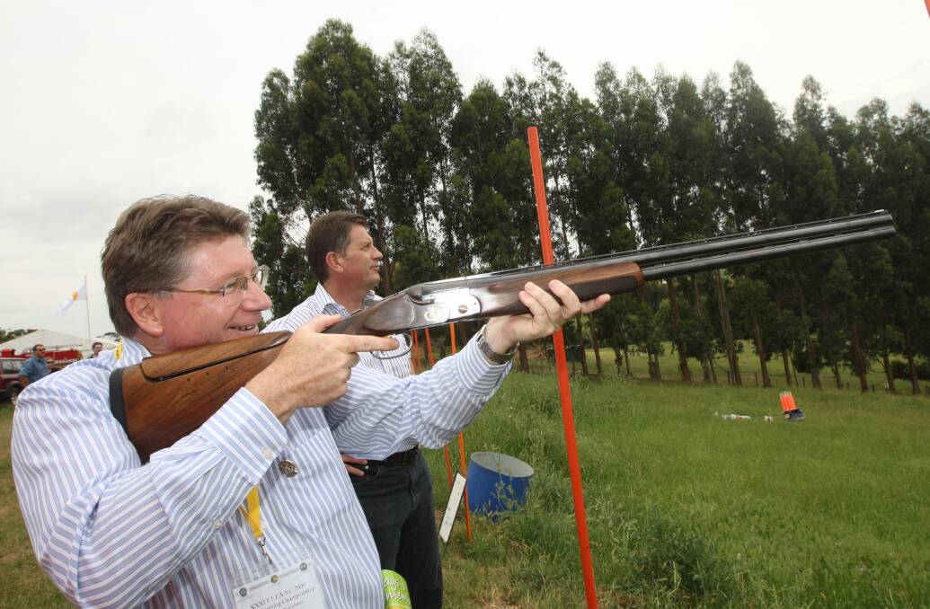Denis Napthine visits the Laang shooting championships with Ted Baillieu.