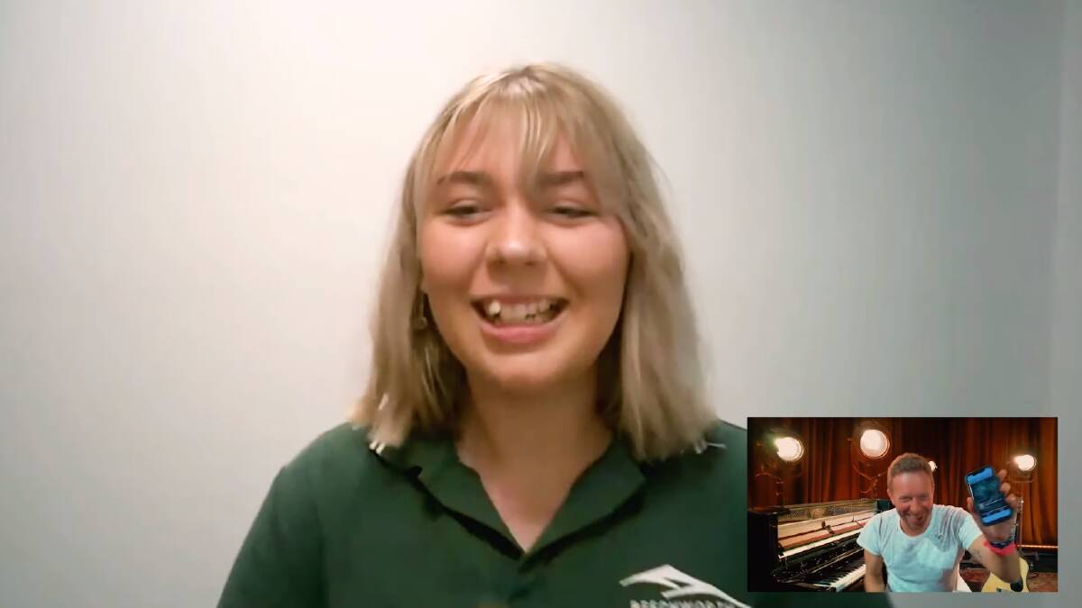 UNFORGETTABLE: Beechworth Secondary College student Asha Bright got the chance to show lead singer of Coldplay Chris Martin one of her original songs.