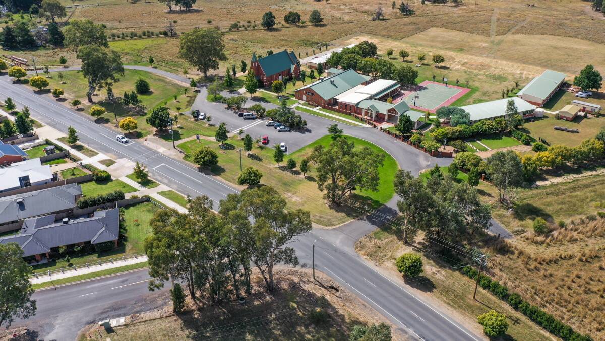 BUILDING SITE: The roundabout is being built on Urana Road at the intersection with Pioneer Drive in front of St Mary MacKillop College in Jindera. Picture: MARK JESSER