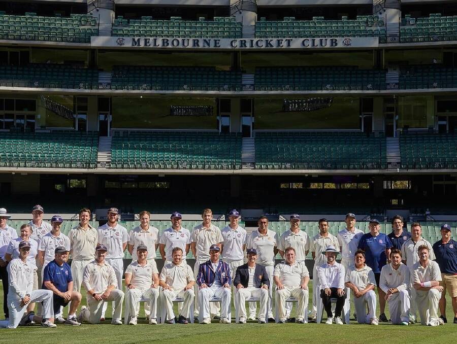 The teams from Melbourne Cricket Club and Marylebone Cricket Club.