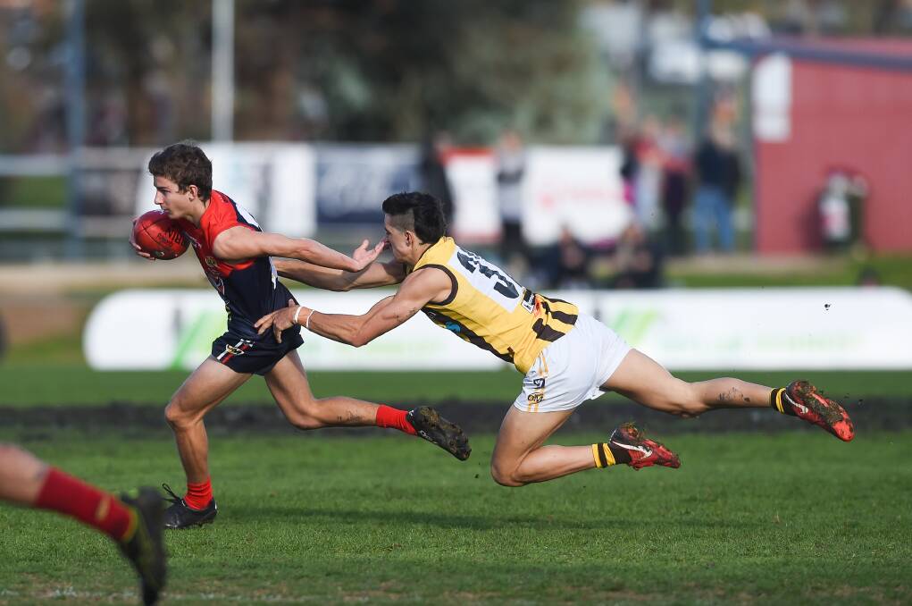 Jarrod Ardern shows his speed for the Wodonga Raiders. Picture: MARK JESSER