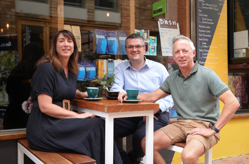 UNITED: Albury mayor Kylie King, Wodonga mayor Kev Poulton and Albury Business Connect chair Barry Young believe the new Live Albury Wodonga website will be a win-win for businesses and potential newcomers. Picture: JAMES WILTSHIRE