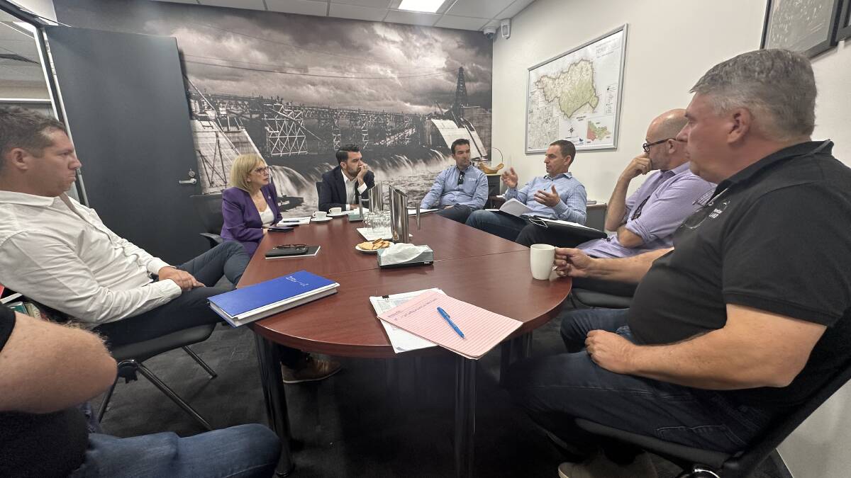 Member for Northern Victoria Wendy Lovell and Opposition housing affordability spokesman Evan Mulholland with developers on Wednesday, April 3. Picture supplied