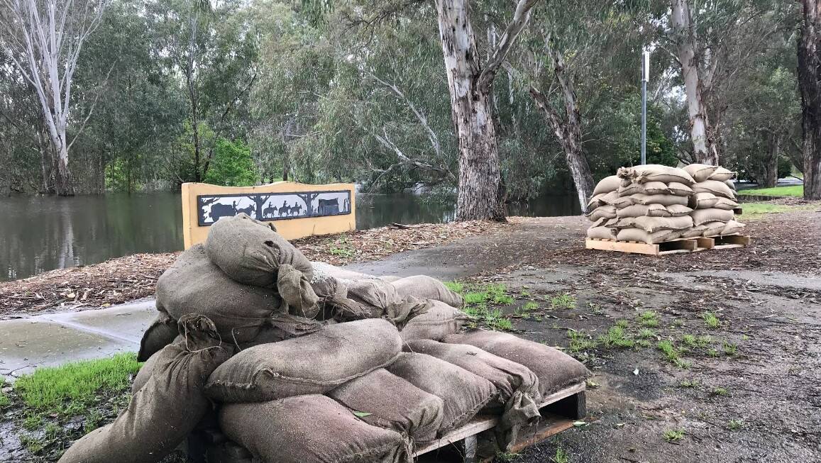 Wodonga Council crews have responded to a request from the SES to deliver sand and sandbags to Gateway Island, and a call has gone out for volunteers to help fill the bags. Picture by Wodonga Council