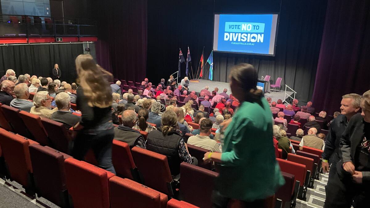 The Cube at Wodonga starts to fill up after the doors opened at 6pm. Picture by Ted Howes