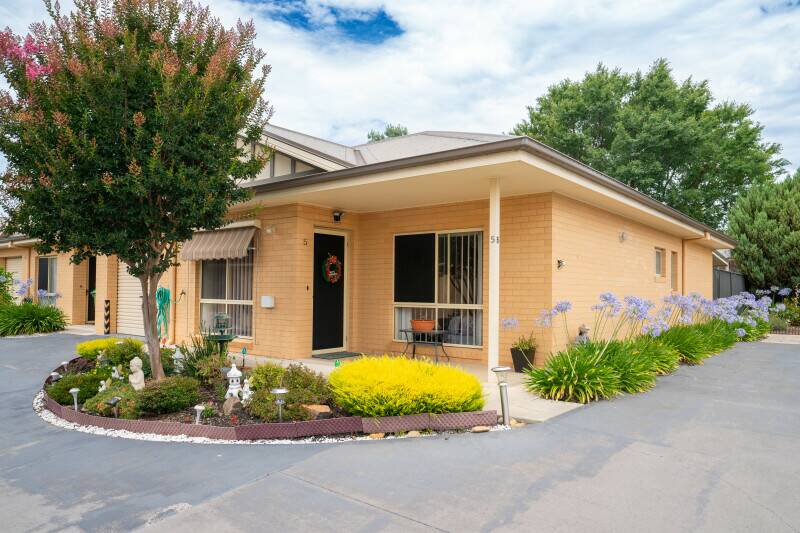 5-480 Wagga Road, Lavington sold for $345,000. Picture supplied