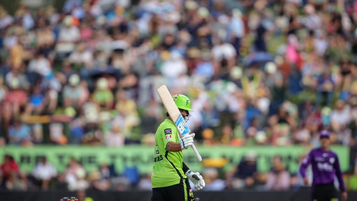 Sydney Thunder's Oliver Davies was one of many to sing the praises of the BBL game at Lavington Sports Ground, presenting a case for its return. Picture by James Wiltshire