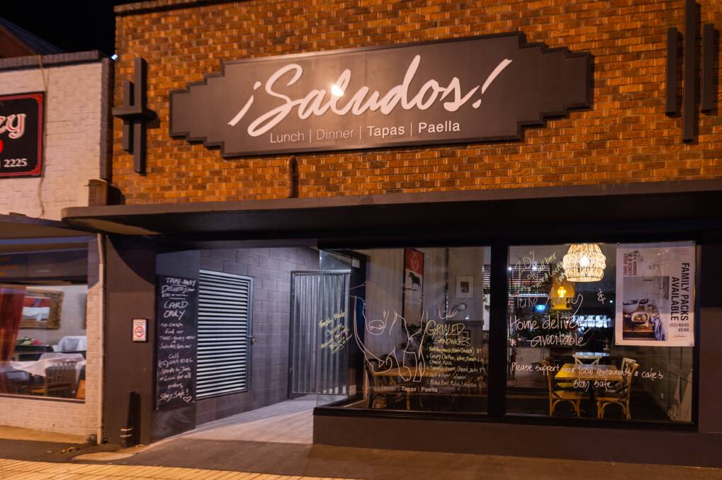 Albury-based Spanish restaurant Saludos is hosting a paella cooking class. 