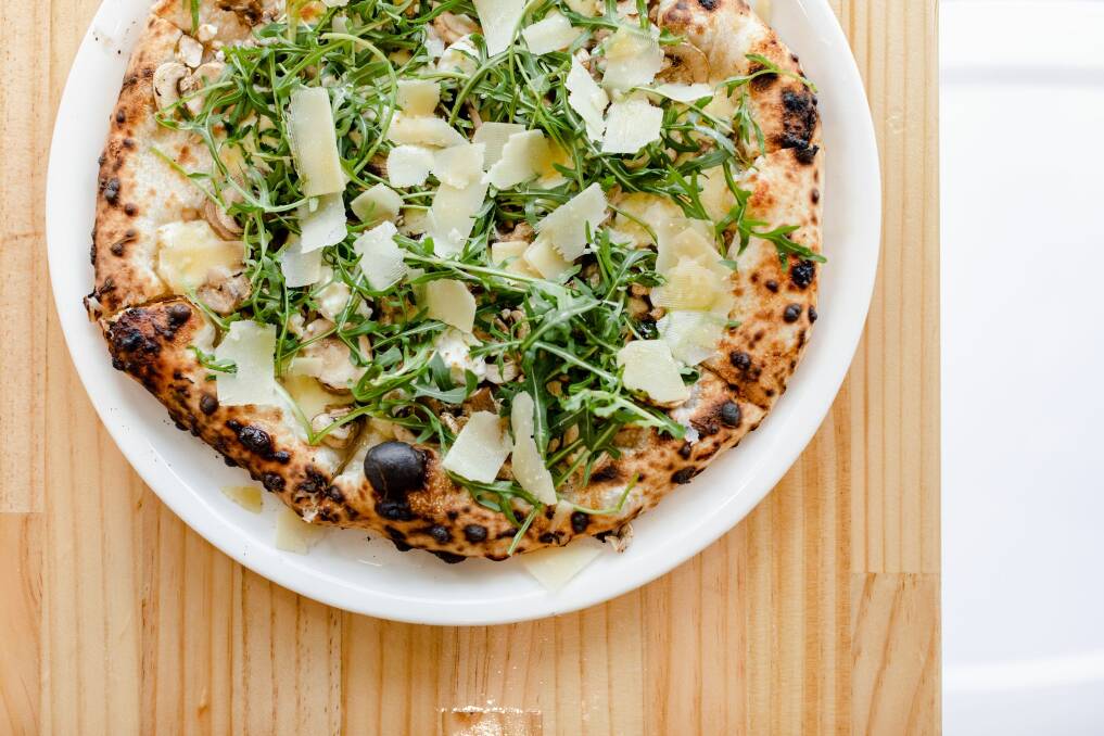 The Verona packs mozzarella, mushrooms, goats cheese, fresh roquette, Italian truffle oil and fresh parmigiano scales into a pleasant package.