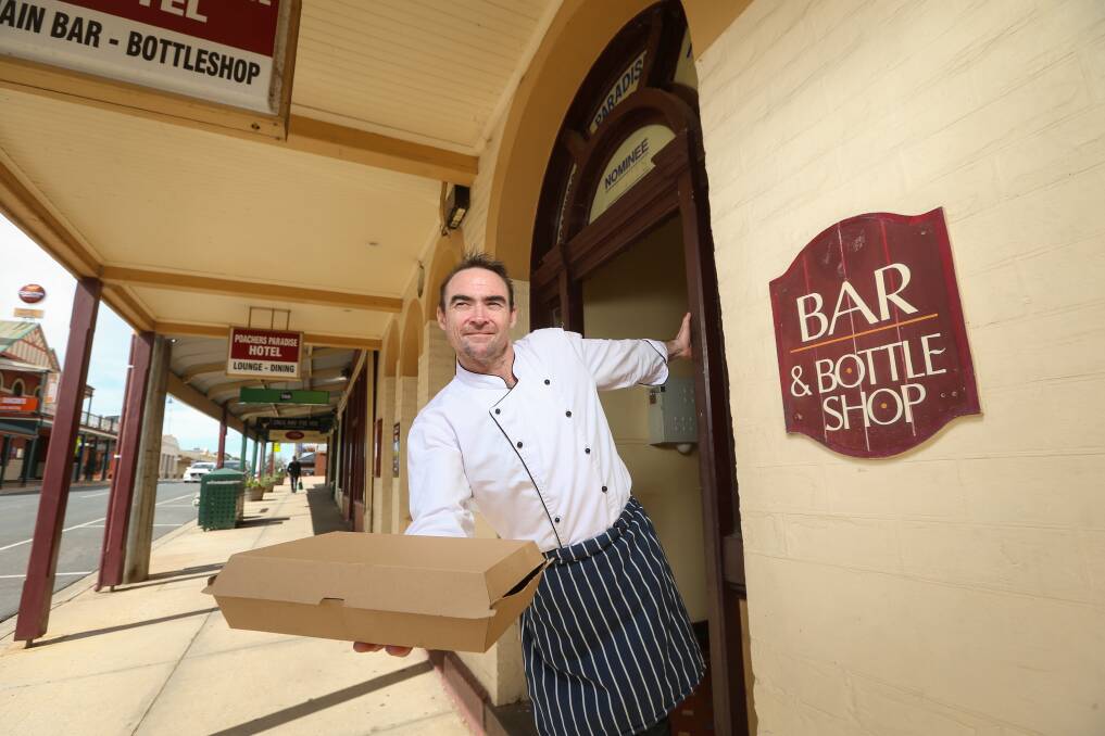 COMFORT FOOD: Poachers Paradise Hotel chef Shane Stewart, pictured, and his family Chris and Laura are offering takeaway meals and drinks for Parma Thursday, which starts tonight at the Rutherglen hotel. Picture: JAMES WILTSHIRE