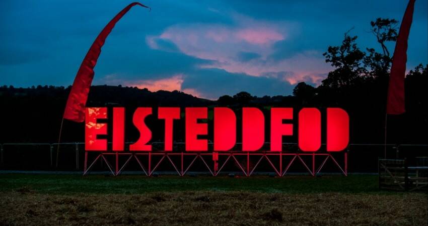 Eisteddfod jitterbug keeps us on our toes