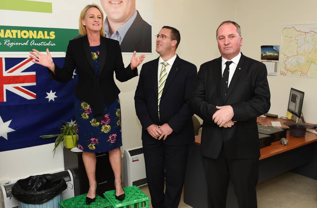 NOT A 'CRISIS': Nationals deputy leader Fiona Nash, former Indi candidate Marty Corboy and  leader Barnaby Joyce in Wangaratta during the 2016 election campaign.