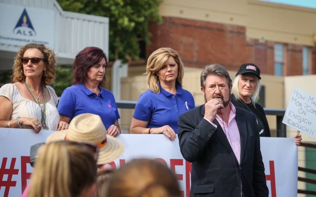 STAND UP TO BE HEARD: Tania Maxwell, Ange Johnston and Carol Roadknight with Derryn Hinch at the Wangaratta rally in March.