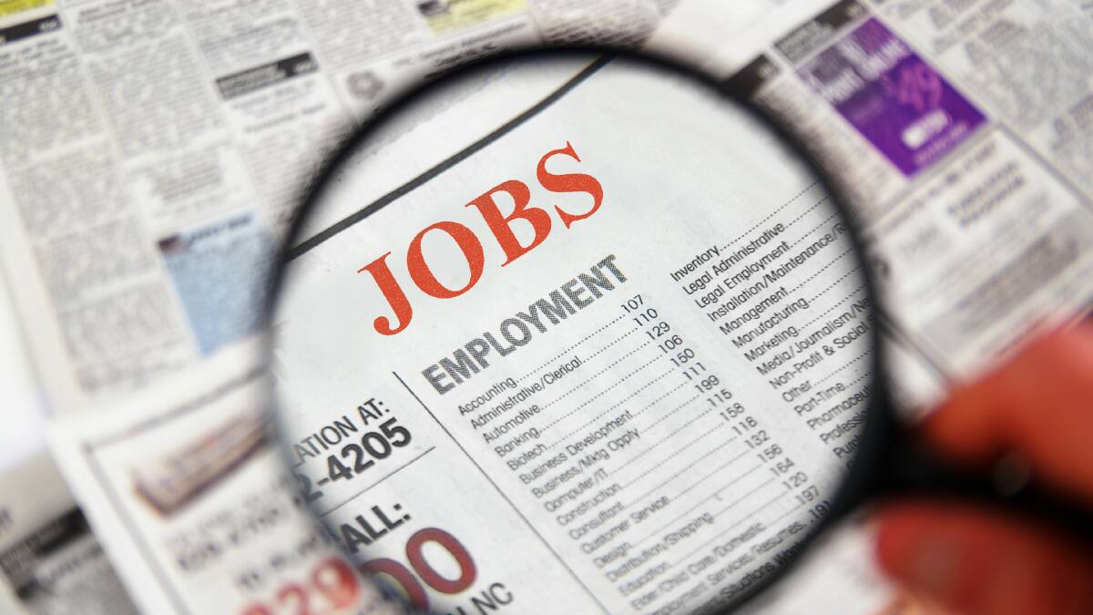 COVID-19 cuts eight per cent of jobs in Victoria