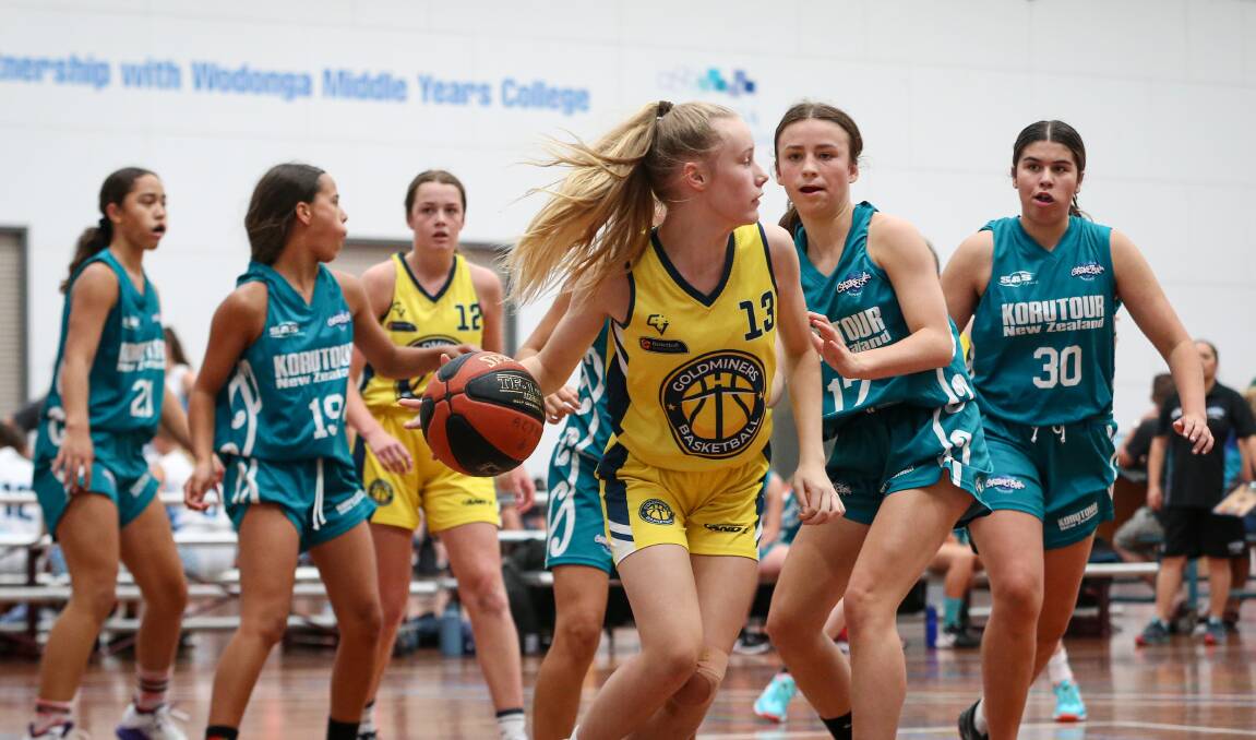 Tahli Smith in action during the Australian Country Junior Basketball Cup.
