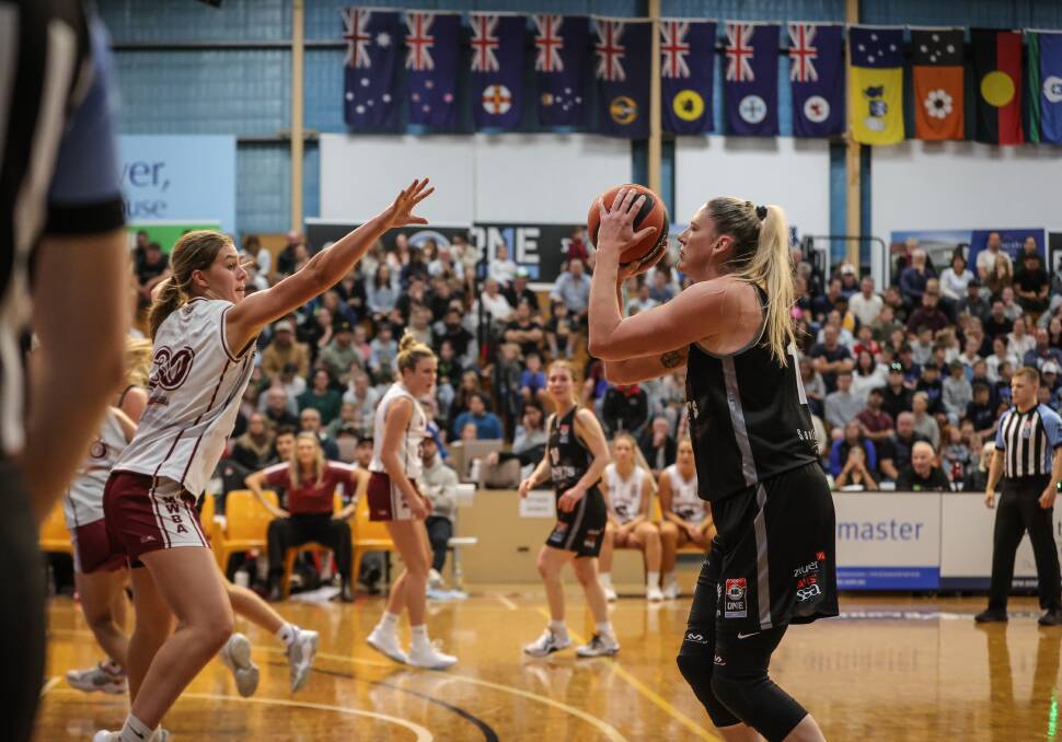 STAR RULED OUT: The Bandits will be without former Opal Lauren Jackson this weekend as they travel to Canberra to take on the Nationals at Southern Cross Basketball Stadium. Picture: JAMES WILTSHIRE
