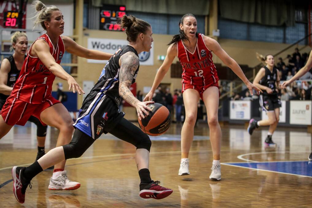 NATURAL LEADER: Nat Hurst continues to guide the Bandits on court securing 11 points to her name in the home side's loss on Saturday.