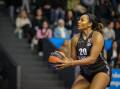 STAR: New recruit Unique Thompson had 38 points and 10 rebounds in her first game for the Bandits on Saturday night. Picture: JAMES WILTSHIRE