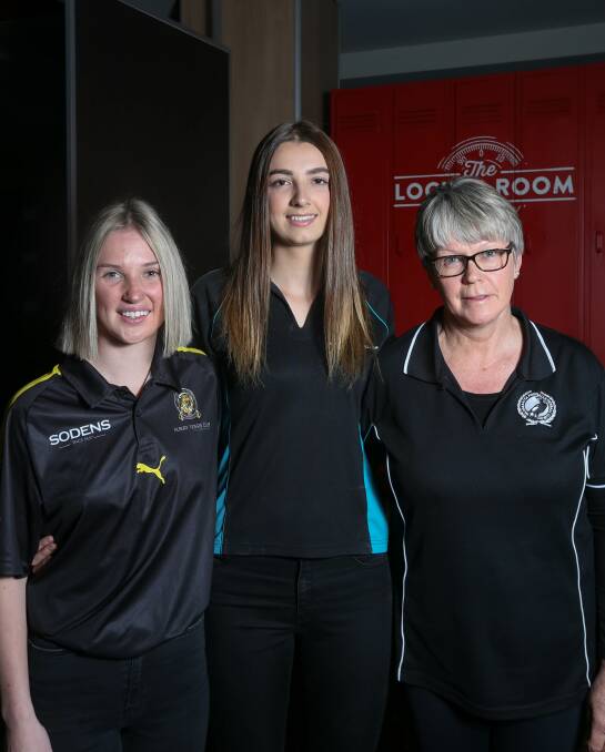 POINTY END: Albury's Sharna Thomas, Lavington's Tayla Furborough and Wangaratta's Lou Byrne gather ahead of the first round of O and M finals. Picture: TARA TREWHELLA