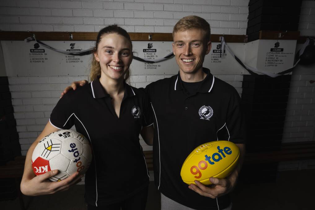 Richards siblings standing side by side in grand finals with Magpies