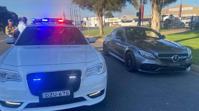 Cars confiscated: Police charge two Riverina men with street racing