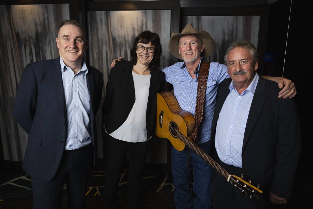 SS&A CEO Gerard Darmody, Albury Wodonga Regional Cancer Centre Trust Fund chairperson Michelle Hensel, Walla farmer and singer Danny Phegan and SS&A president Eddie Dunlop. Picture by Ash Smith