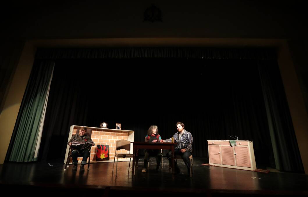 STAGE SET: Tony Lock (Dad), Gina Wayman (Mum) and Stephen Ross (who plays Peter) in The Wild Colonial Boys. Picture: JAMES WILTSHIRE