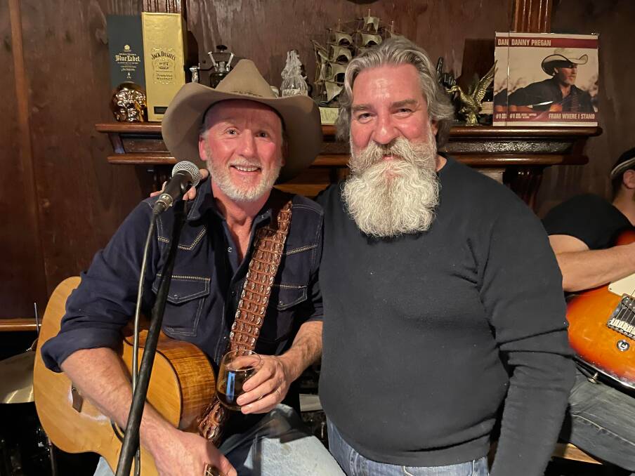 Danny Phegan and Chris Maney (Two Fingers whiskey bar) have teamed up for Country Hope's On Key 4 Kids fundraiser ... the pair had a red hot crack at 'rattling the tin' for the charity on Friday night.