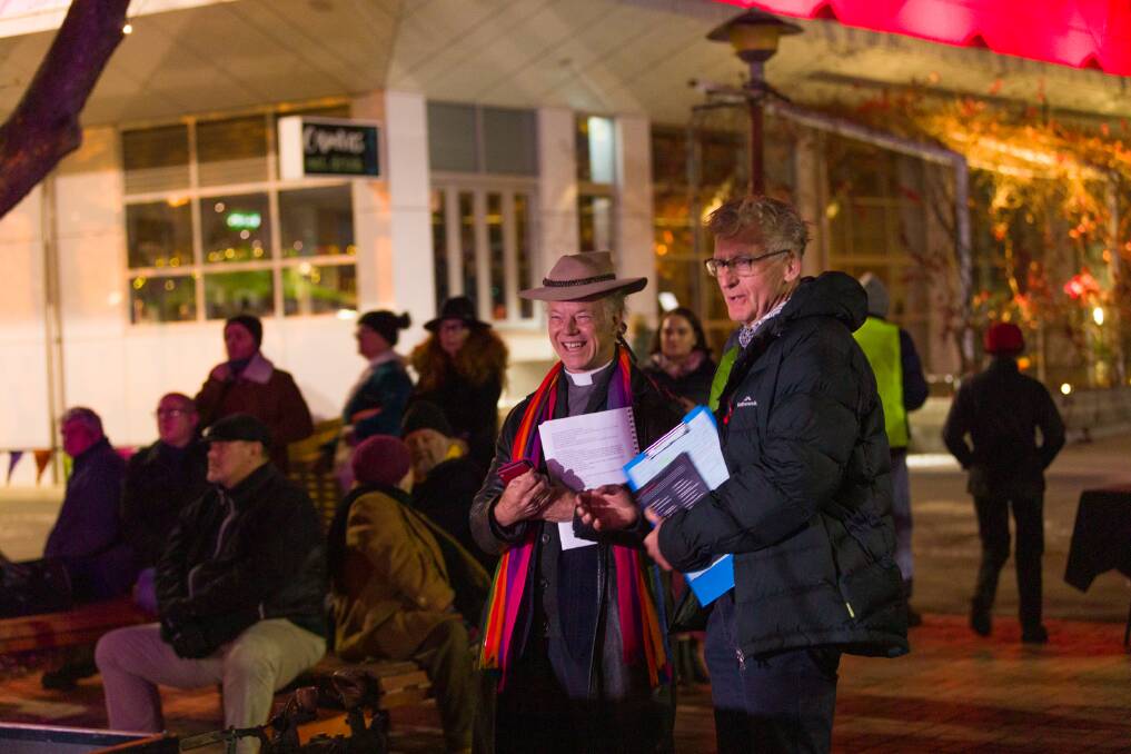 SOLSTICE STALWARTS: Father Peter MacLeod Miller with MC David Astle at the 2021 Albury-Wodonga Winter Solstice. Picture: MANIFEASTO PHOTOGRAPHY