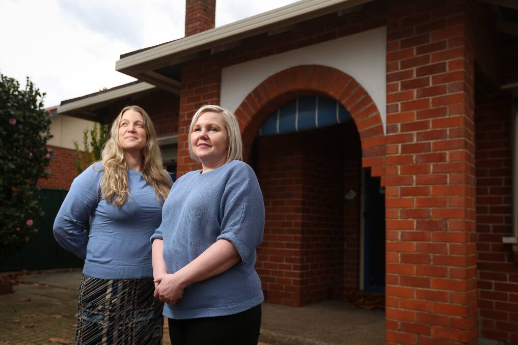 ON THE LINE: Lifeline Albury Wodonga volunteer crisis supporter Jennifer Binovec and crisis support manager Stacy Read. Picture: JAMES WILTSHIRE