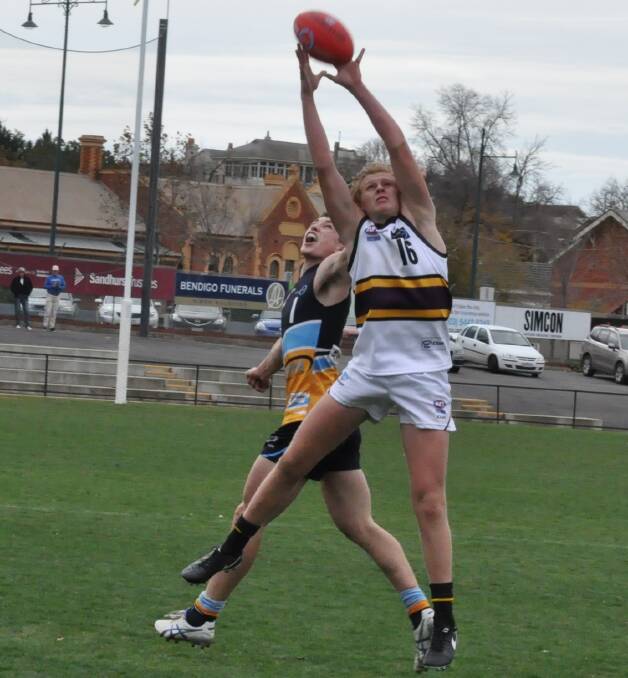 ROCK SOLID: Promising Yarrawonga youngster Jayden Gallagher marks strongly against Bendigo last weekend. Picture: STEPHEN HICKS