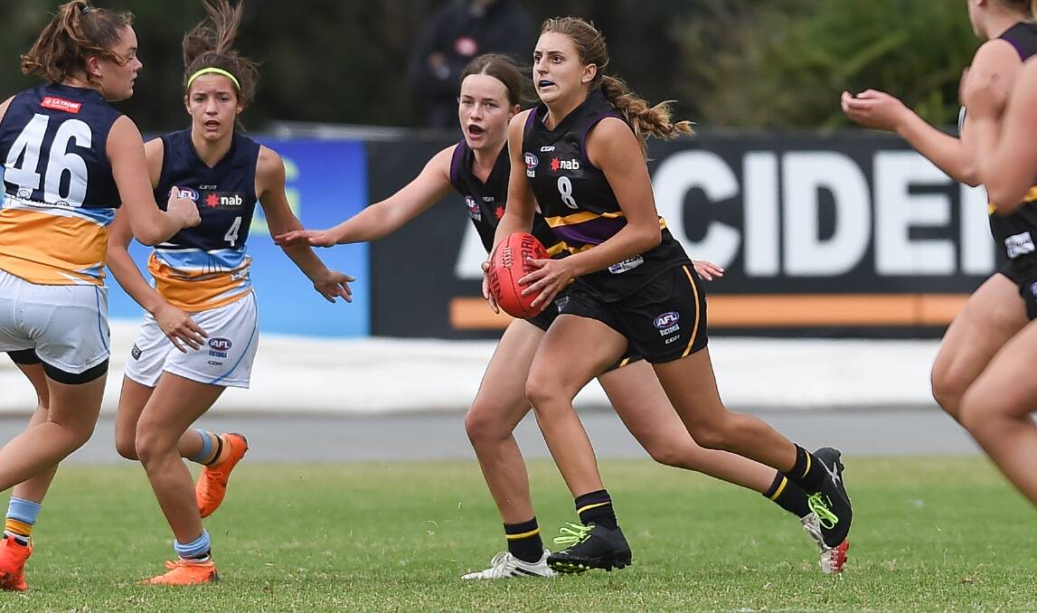 Griffith's Abby Favell turned in another solid performance for the Murray Bushrangers. Picture: MARK JESSER