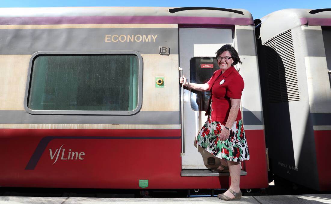 Indi MP Cathy McGowan has invited a senior federal Liberal to join her for a trip on V/Line's beleaguered North East passenger train. A reader says this is a media stunt.