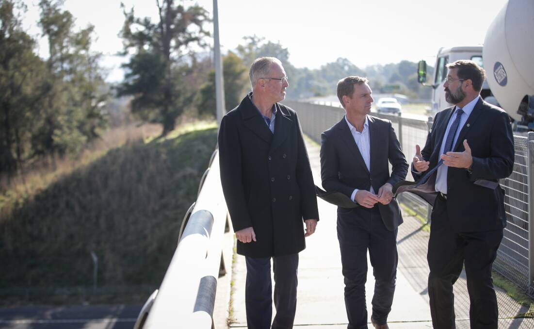 Flashback: Nationals candidate Mark Byatt, Steve Martin and member for Benambra Bill Tilley at the Melrose Drive bridge over the Hume Freeway in Wodonga announcing funding for safety barriers. Picture: JAMES WILTSHIRE