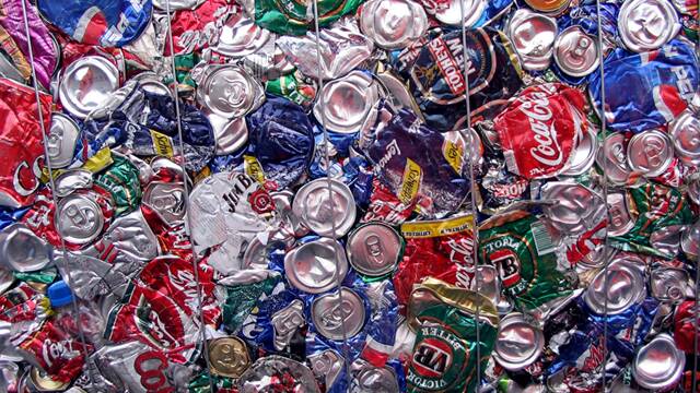Victorian MPs vote down 10-cent refunds for cans, bottles