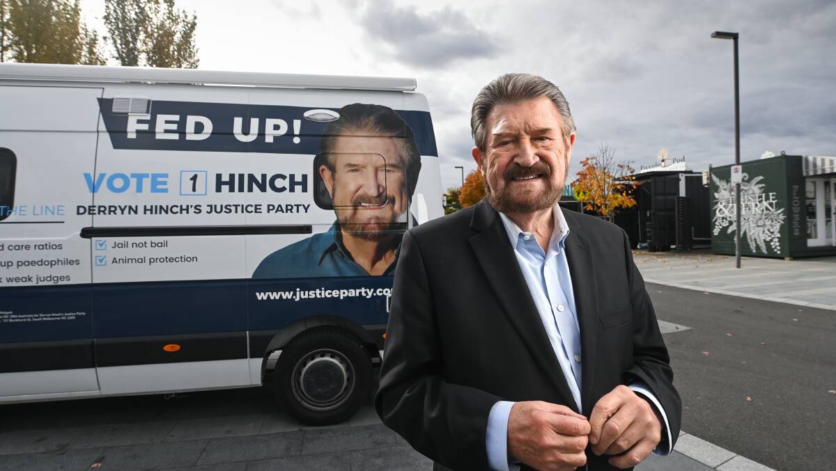 Touring: Derryn Hinch in Wodonga as part of a North East trip that also included Wangaratta and Rutherglen. Picture: MARK JESSER