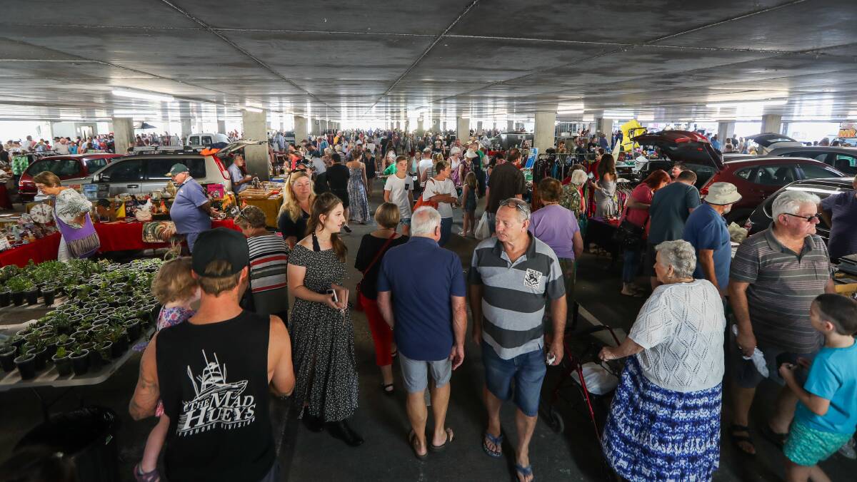 Not so long: Patrons at Albury's Kiewa Street Market before its closure. Under social distancing rules shoppers will need to give each other more space when it reopens. Pictures: MARK JESSER